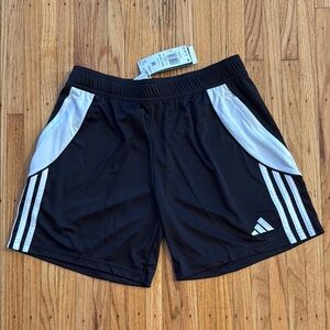 Adidas women’s Black and White Sports Shorts with pockets
